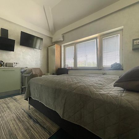 Tona - Miran Apartman - Parking - Samostalna Prijava Karlovac Esterno foto