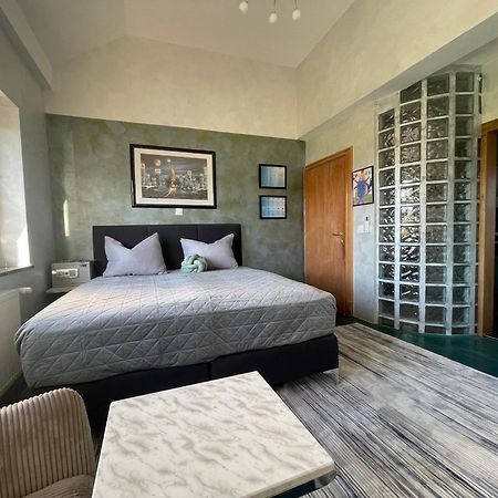 Tona - Miran Apartman - Parking - Samostalna Prijava Karlovac Esterno foto